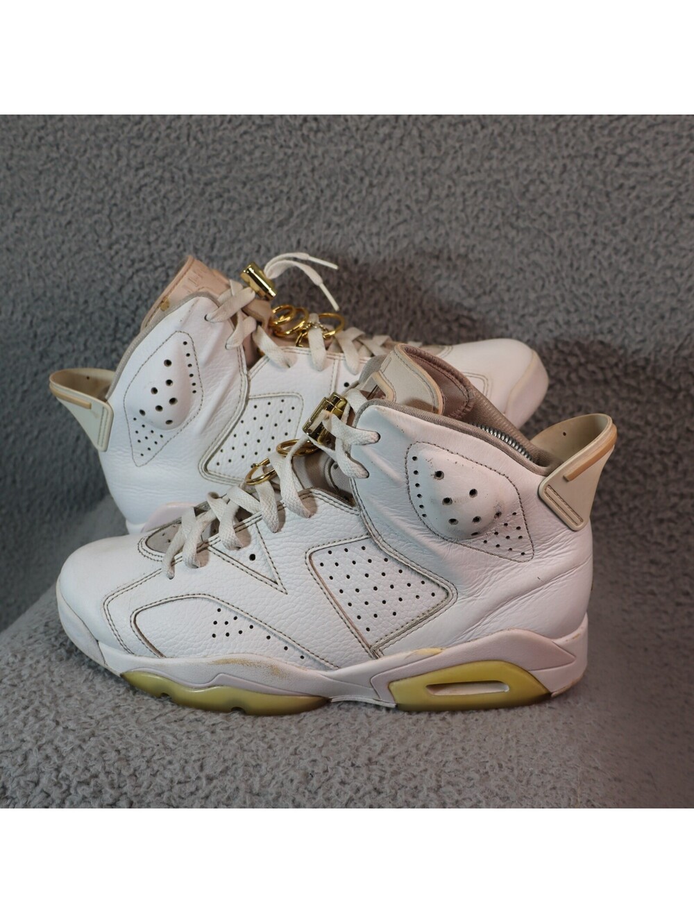 Jordan 6 Retro Gold Hoops Women sz 10 White Gold DH9696-100